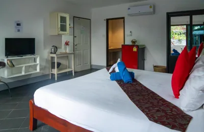 スーペリアダブルルーム — Deng's kamala beach Guesthouse